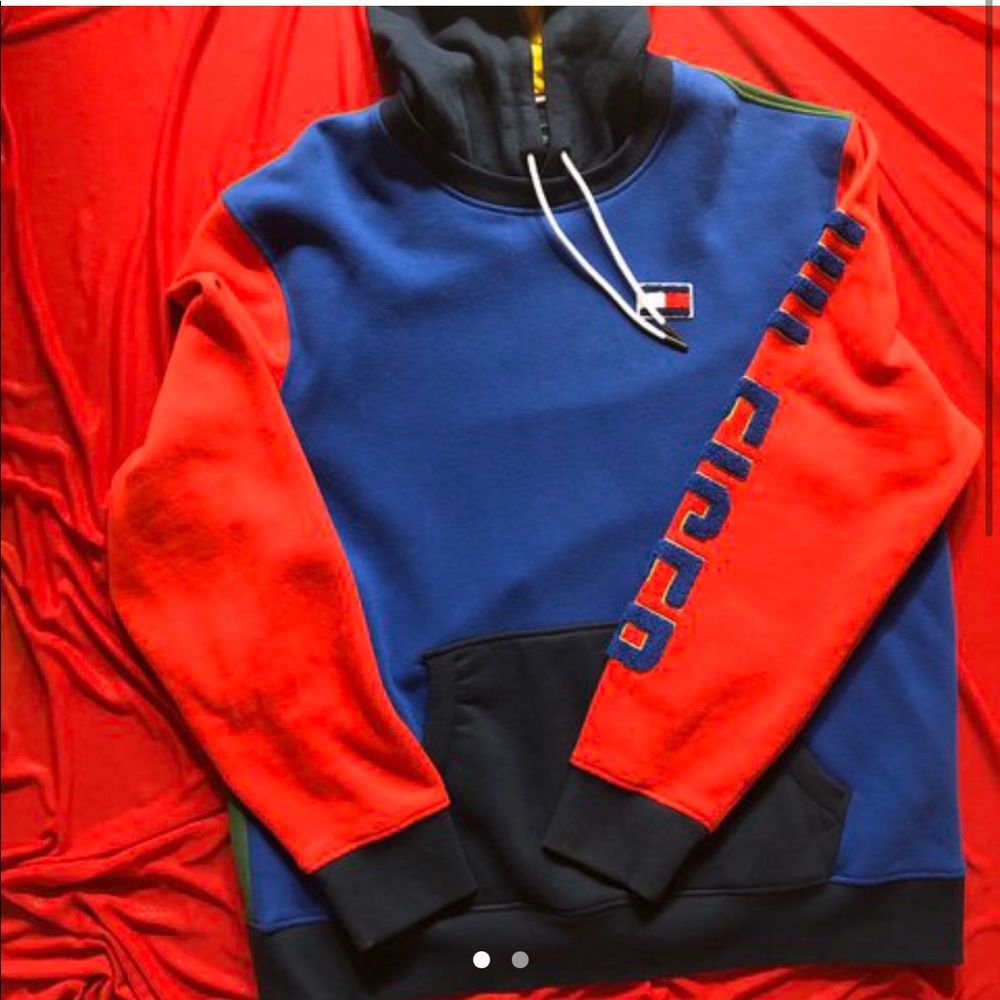 *~ Tommy Hilfiger Me’s Pull Over Hoodie ~*